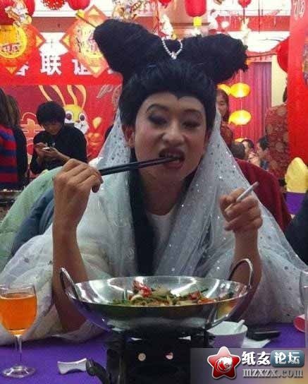 白娘娘吃火锅.jpg