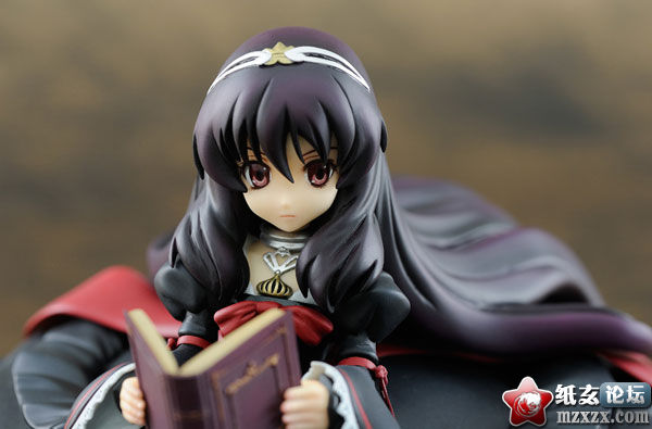FIG-MOE-6242_05.jpg