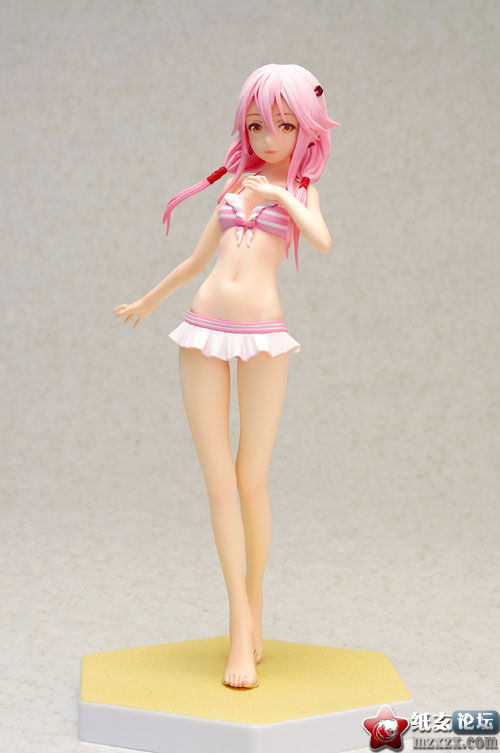 FIG-MOE-7490_01.jpg