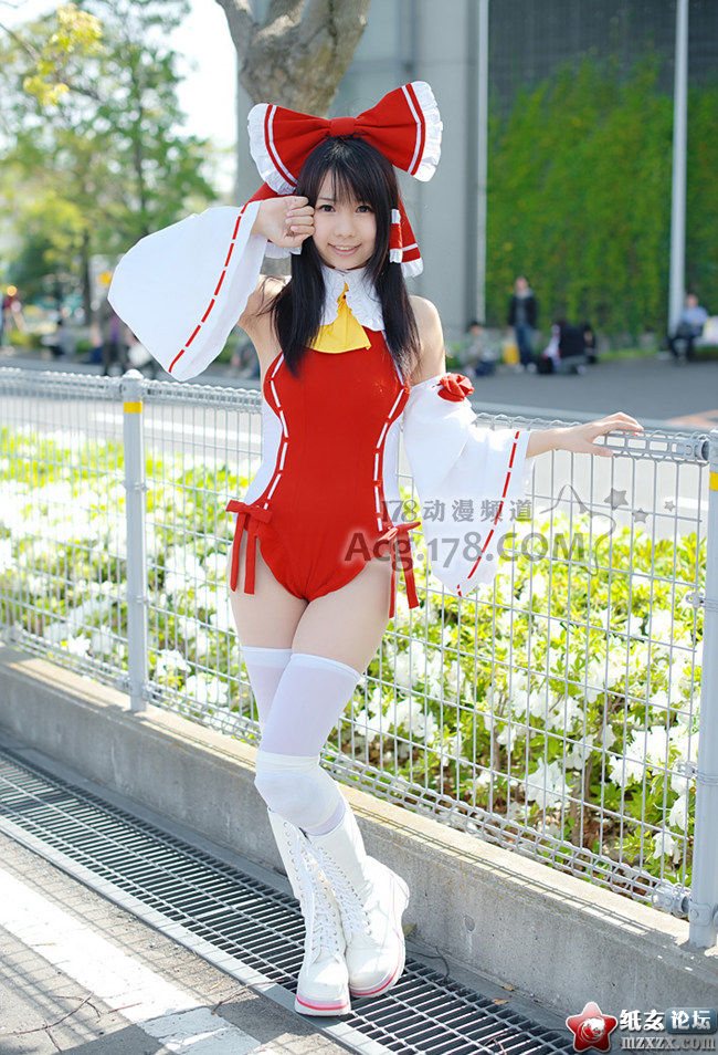东方无节操博丽灵梦 (2).jpg