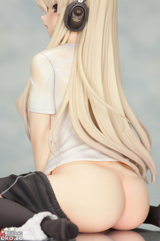 FIG-MOE-8876_10.jpg