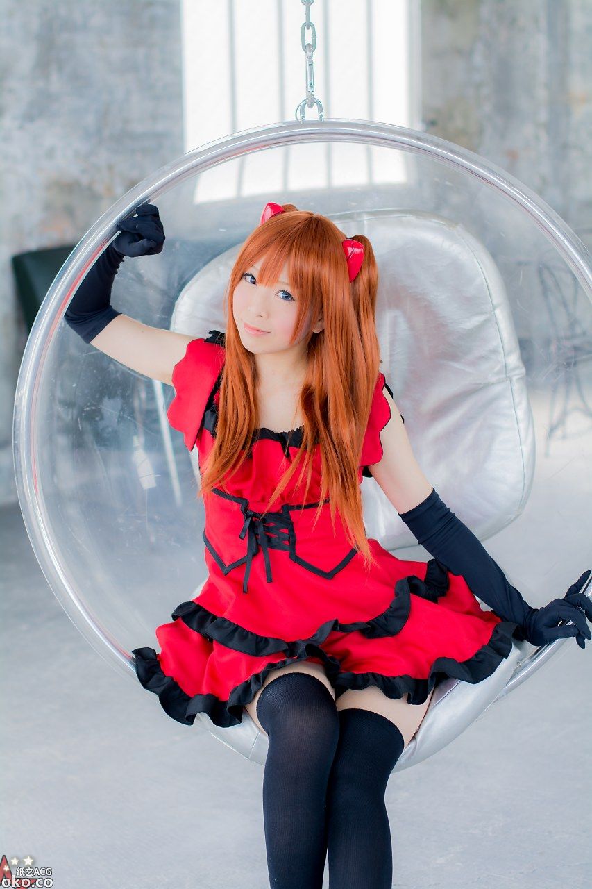 03_Asuka_RedDress_003.jpg