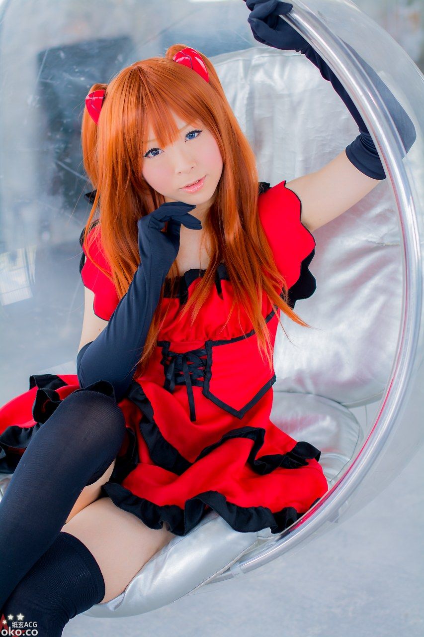 08_Asuka_RedDress_008.jpg