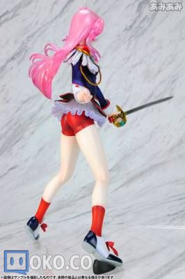 FIGURE-006280_06.jpg
