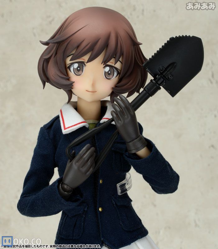 FIGURE-007820_04.jpg