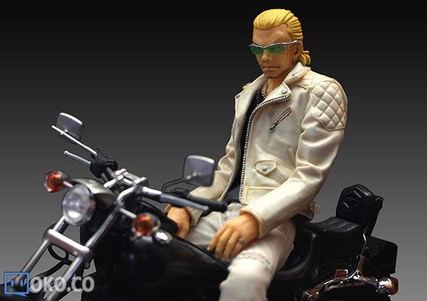 FIGURE-008630_04.jpg