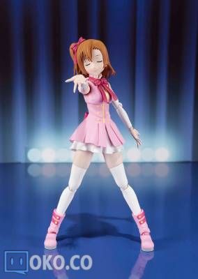 FIGURE-008121_07.jpg