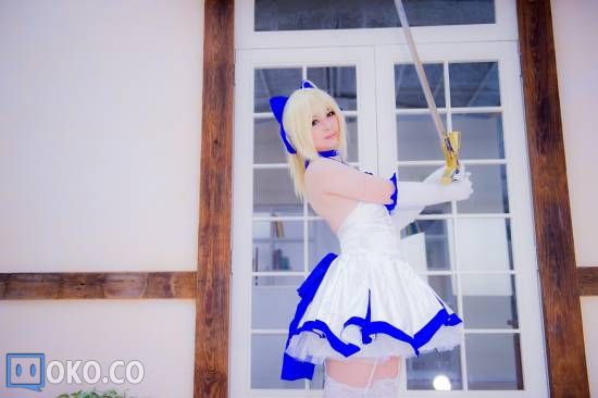 004_Saber_LilyDress_Maron_003.jpg