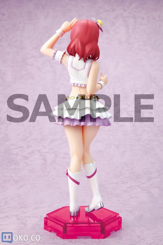 FIGURE-010028_02.jpg