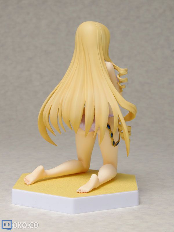 FIGURE-010295_02.jpg