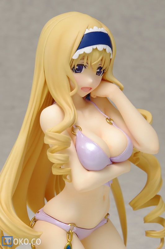 FIGURE-010295_06.jpg