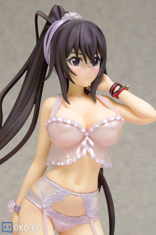 FIGURE-013105_06.jpg