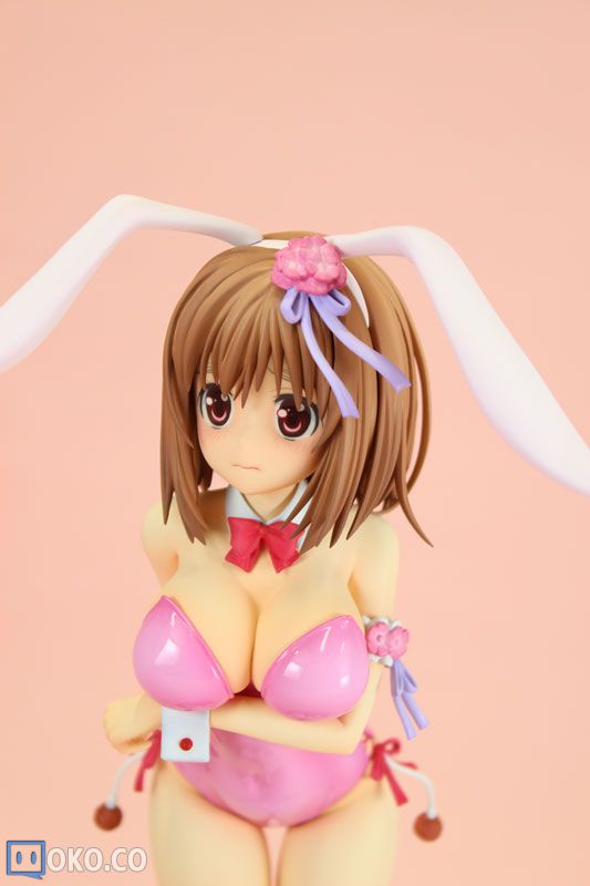 FIGURE-013298_02.jpg