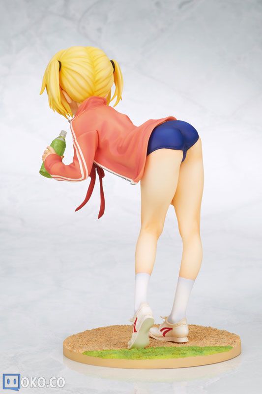 FIGURE-014587_04.jpg