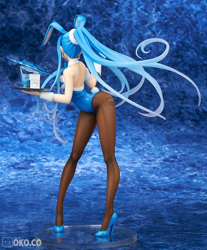 FIGURE-015500_05.jpg