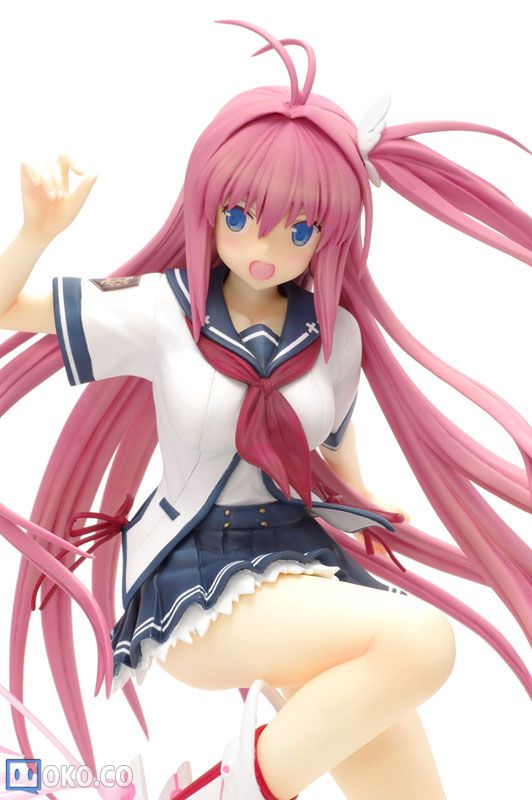FIGURE-018962_06.jpg