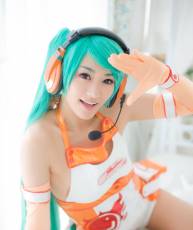 《Vocaloid》初音未来 闪亮耀眼 赛车女郎 (by Aira)[33P]